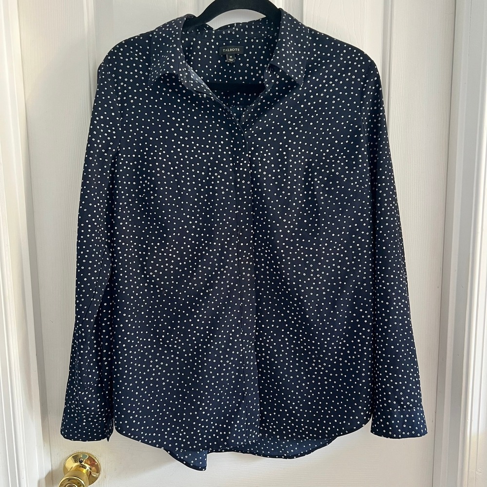 EUC Talbots Navy Blue White Polka Dot Button Down Shirt‎ Blouse Size M Long Slv